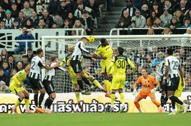 Newcastle Untie 'den Fabian Schar, Carabao Kupası' nda son 16 Newcastle United Tottenham Hotspur 'a karşı 29 Ekim 2025' te St. James 's Park, Newcastle, İngiltere' de 1-0 berabere kaldı.