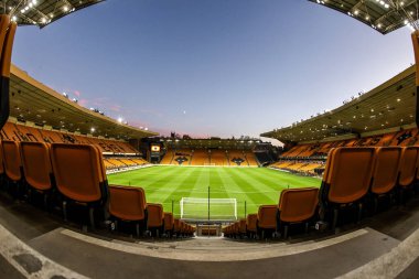Molineux Stadyumu, 29 Ekim 2025 'te İngiltere' nin Molinhampton kentinde oynanan Carabao Kupası son 16 Wolverhampton Wanderers-Chelsea maçında genel olarak izleniyor. 
