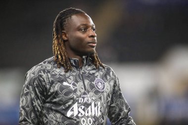 Manchester City 'den Jrmy Doku, 29 Ekim 2025' te Swansea.com Stadyumu 'nda son 16 Swansea City ile Manchester City arasındaki Carabao Kupası öncesinde ısınıyor.