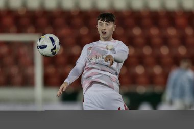 Rotherham United 'dan Daniel Gore maç öncesi ısınma oturumunda The Vertu Trophy Northern Group E Rotherham United' ın Manchester City U21 'e karşı 28 Ekim 2025' te New York Stadyumu, Rotherham, İngiltere 