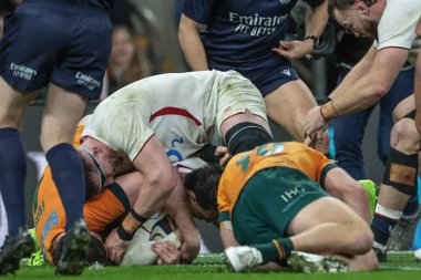 İngiltere 'den Alex Mitchell, 1 Kasım 202' de Twickenham, İngiltere 'nin Allianz Stadyumu' nda oynanan 2025 Quilter Nations Serisi maçında sahaya çıkıyor.