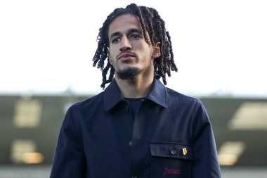 Burnley 'den Hannibal Mejbri, 1 Kasım 2025' te Burnley-Arsenal maçı öncesinde stadyuma geldi. 