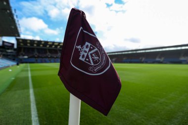 Burnley köşe bayrağı Premier Lig karşılaşması öncesinde Burnley Arsenal 'e karşı Turf Moor, Burnley, İngiltere, 1 Kasım 2025 
