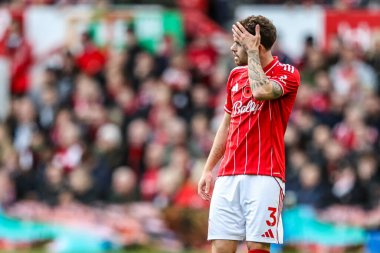 Nottingham Ormanı 'ndan Neco Williams Premier League maçı sırasında Nottingham Forest Manchester United' a karşı City Ground, Nottingham, 1 Kasım 2025 