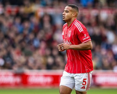 Nottingham Ormanı 'ndan Murillo Premier Lig maçı sırasında Nottingham Forest, Manchester United' a karşı City Ground, Nottingham, İngiltere, 1 Kasım 202