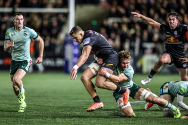 Newcastle Red Bulls 'dan Stefan Coetzee, Leicester Tigers' dan Sam Williams tarafından 31 Ekim 202 'de Kingston Park, Newcastle' da oynanan Premiership Rugby Kupası karşılaşmasında yenildi.