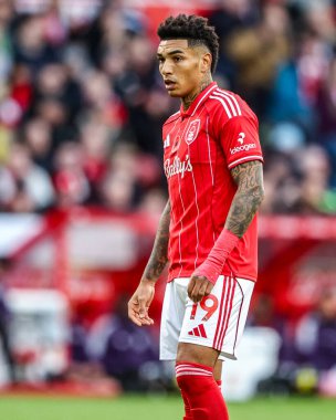 Nottingham Ormanı 'ndan Igor İsa Premier Lig maçı sırasında Nottingham Forest Manchester United' a karşı City Ground, Nottingham, İngiltere, 1 Kasım 202