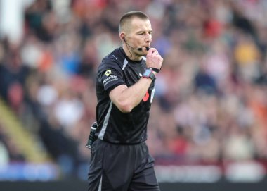 Hakem Micheal Salisbury Sky Bet Şampiyonası 'nda Sheffield United - Derby County Bramall Lane, Sheffield, İngiltere, 1 Kasım 2025 