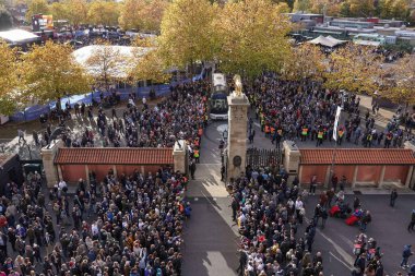 Avustralya milli takım koçu Quilter Nations 2025 karşılaşması sırasında Avustralya 'ya karşı Allianz Stadyumu, Twickenham, İngiltere, 1 Kasım 202