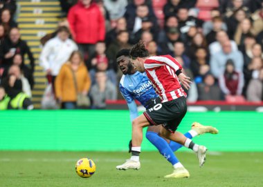 Sheffield United takımından Callum O 'Hare, 1 Kasım 2025' te İngiltere 'nin Bramall Lane şehrinde oynanan Sheffield United - Derby County maçında maç yapıyor. 