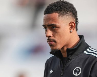 Newcastle United takımından Jacob Ramsey, Premier League maçı sırasında Londra Stadyumu, Londra, İngiltere 'deki West Ham United' a karşı Newcastle United maçına geldi. 