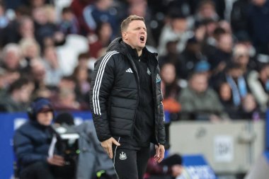 Newcastle United takımının teknik direktörü Eddie Howe, Premier League maçında 2 Kasım 202 'de Londra Stadyumu' nda oynanan West Ham United - Newcastle United maçında kaçırılan bir gol sonrasında tepki gösterdi.