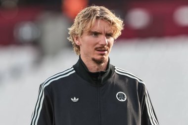 Newcastle United takımından Nick Woltemade, Premier League maçında West Ham United 'a karşı Newcastle United' a 2 Kasım 202 'de Londra Stadyumu' nda geldi.