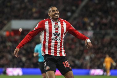 Sunderland 'dan Wilson Isidor, Premier League' in 3 Kasım 2025 'te Sunderland Everton' a karşı oynadığı Stadium of Light, Sunderland, İngiltere 'deki maçında kalenin arkasına vuramadığı için tepki gösterdi. 