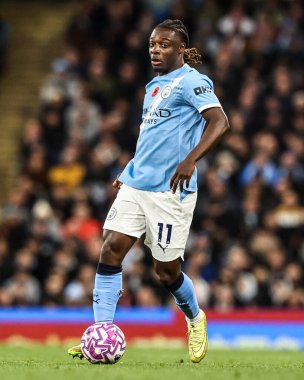 Manchester City ile Bournemouth arasındaki Premier League maçı sırasında Manchester City 'den Jeremy Doku, Etihad Stadyumu, İngiltere, 2 Kasım 2025 