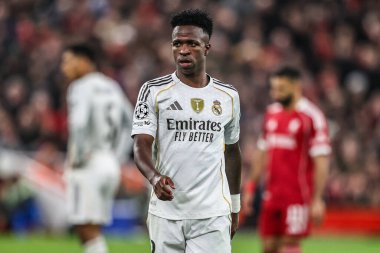 Real Madrid 'li Vinicius Junior UEFA Şampiyonlar Ligi maçında 4 / 8 Liverpool Real Madrid' e karşı Anfield, Liverpool, Birleşik Krallık, 4 Kasım 2025