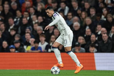 Tottenham Hotspur 'dan Pedro Porro UEFA Şampiyonlar Ligi Maçı' nda topla birlikte 8 Tottenham Hotspur 'a karşı F.C. Kopenhag Tottenham Hotspur Stadyumu, Londra, İngiltere 4 Kasım 2025