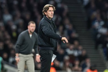 Tottenham Hotspur 'un teknik direktörü Thomas Frank, UEFA Şampiyonlar Ligi 4. Tottenham Hotspur FC maçında teknik alanda tepki gösterdi. Kopenhag Tottenham Hotspur Stadyumu, Londra, İngiltere 4 Kasım 2025