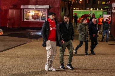 Liverpool taraftarları UEFA Şampiyonlar Ligi 4 / 8 Liverpool maçında Real Madrid 'e karşı Anfield, Liverpool, İngiltere, 4 Kasım 2025' te geldiler.