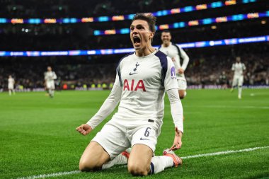 Tottenham Hotspur 'dan Joao Palhinha, UEFA Şampiyonlar Ligi Maçı 4-4 Tottenham Hotspur' a karşı F.C. Kopenhag Tottenham Hotspur Stadyumu, Londra, İngiltere 4 Kasım 2025