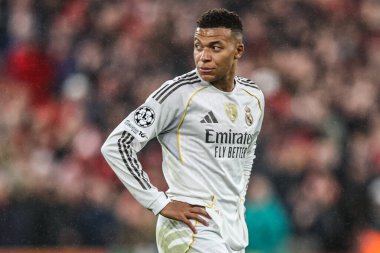 Real Madrid 'den Kylian Mbappe UEFA Şampiyonlar Ligi maçında 4 / 8 Liverpool, Anfield, Liverpool' da Real Madrid 'e karşı, 4 Kasım 2025
