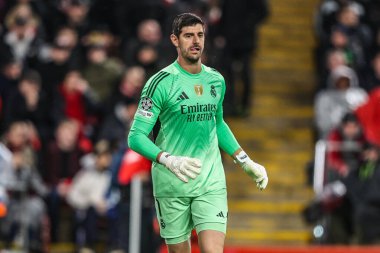 Real Madrid kalecisi Thibaut Courtois UEFA Şampiyonlar Ligi maçında 4 / 8 Liverpool Real Madrid 'e karşı Anfield, Liverpool, İngiltere, 4 Kasım 2025