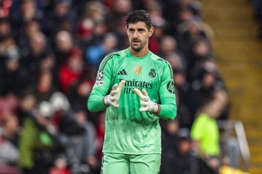 Real Madrid kalecisi Thibaut Courtois UEFA Şampiyonlar Ligi maçında 4 / 8 Liverpool Real Madrid 'e karşı Anfield, Liverpool, İngiltere, 4 Kasım 2025