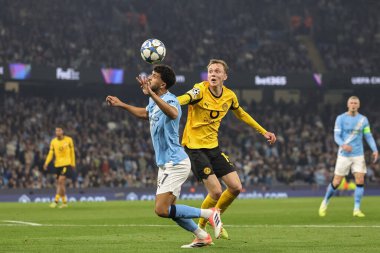Manchester City 'den Matheus Nunes ve Borussia Dortmund' dan Maximilian Beier Manchester City 'nin Manchester City, Manchester City, İngiltere' de Borussia Dortmund 'a karşı oynanan 4. 
