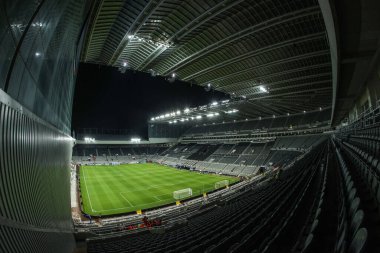 UEFA Şampiyonlar Ligi karşılaşması öncesinde St. James 's Park, Newcastle, İngiltere' de 5 Kasım 2025 'te oynanan 8 Newcastle United - Atletizm Kulübü karşılaşmasının genel görünümü 