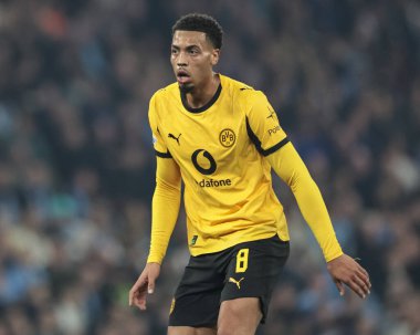 Borussia Dortmund takımından Felix Nmecha UEFA Şampiyonlar Ligi Maçı sırasında Manchester City 'nin Borussia Dortmund' a karşı 5 Kasım 2025 'te Manchester Stadyumu' nda oynandı. 