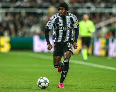 Newcastle United takımından Anthony Elanga, 8 Newcastle United 'ın 5 Kasım 2025' te St. James 's Park, Newcastle' daki 4. Maçı sırasında 
