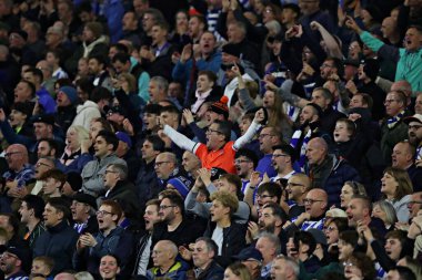 Sheffield Wednesday taraftarları, 5 Kasım 2025 'te Sheffield Çarşamba günü İngiltere' nin Sheffield kentinde Norwich City 'e karşı oynanan Sky Bet Şampiyonası maçını kutluyorlar. 