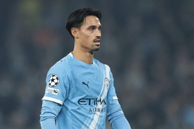Manchester City 'den Tijjani Reijnders UEFA Şampiyonlar Ligi maçında 8 Manchester City' den Borussia Dortmund 'a karşı 5 Kasım 2025' te Manchester Stadyumu 'nda. 