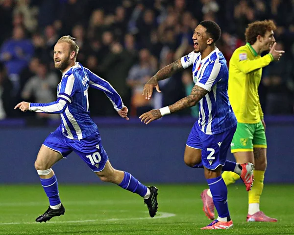 Sheffield Wednesday 'den Barry Bannan, 5 Kasım 2025' te Sheffield, Sheffield, İngiltere 'de oynanan Çarşamba günü Norwich City' ye karşı oynanan Gökyüzü İddia Şampiyonası maçında 1-0 kazanma hedefini kutluyor. 