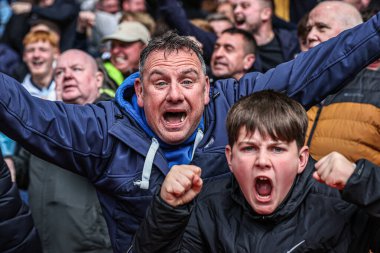 Leeds taraftarları, 9 Kasım 2025 'te İngiltere' nin Nottingham City Ground kentinde oynanan Premier League maçı Nottingham Forest-Leeds United maçında maçın ilk golünü kutladı. 