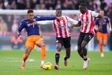 Premier Lig maçı Brentford-Newcastle United maçı 9 Kasım 2025 'te Londra' daki Gtech Community Stadyumu 'nda yapıldı. 