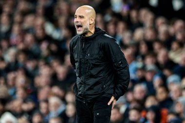 Pep Guardiola Manchester City teknik direktörü, 9 Kasım 2025 tarihinde Etihad Stadyumu 'nda oynanan Premier League maçında tepki gösterdi. 
