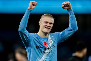 Manchester City 'den Erling Haaland, 9 Kasım 2025 tarihinde Etihad Stadyumu' nda oynanan Premier League maçı sonrasında 3-0 'lık galibiyeti kutladı. 