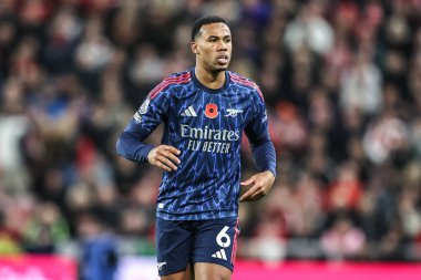 Gabriel of Arsenal Premier League maçı sırasında Sunderland Arsenal 'e karşı Stadium Of Light, Sunderland, İngiltere, 8 Kasım 2025 