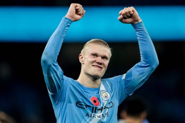 Manchester City 'den Erling Haaland, 9 Kasım 2025 tarihinde Etihad Stadyumu' nda oynanan Premier League maçı sonrasında 3-0 'lık galibiyeti kutladı. 