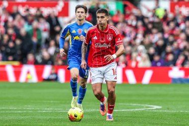 Nottingham Ormanı 'ndan Nicolas Domnguez Premier League maçı sırasında Nottingham Forest, Leeds United' a karşı 9 Kasım 2025 'te City Ground, Nottingham' da oynandı. 