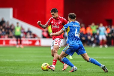 Nottingham Ormanı 'ndan Nicolas Domnguez Premier League maçı sırasında Nottingham Forest, Leeds United' a karşı 9 Kasım 2025 'te City Ground, Nottingham' da oynandı. 