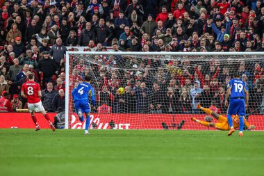 Nottingham Ormanı 'ndan Elliot Anderson, 9 Kasım 2025' te İngiltere 'nin Nottingham kentinde oynanan Premier League maçında Nottingham Forest' a karşı Leeds United maçında 3-1 berabere kaldığı için ceza aldı. 