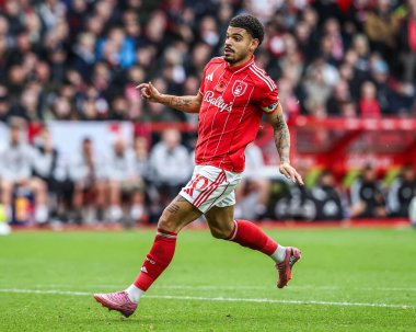 Nottingham Ormanı 'ndan Morgan Gibbs-White Premier League maçı sırasında Nottingham Forest, Leeds United' a karşı 9 Kasım 2025 'te Nottingham, İngiltere' de City Ground 'da. 