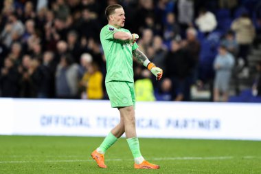 Everton 'dan Jordan Pickford, İngiltere' nin Liverpool şehrinde 8 Kasım 2025 'te oynanan Premier League maçında Everton ve Fulham arasındaki düdüğü kutluyor. 