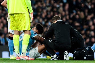 Manchester City 'den Nico O' Reilly, 9 Kasım 2025 tarihinde Etihad Stadyumu 'nda oynanan Premier League maçında sakatlandı. 