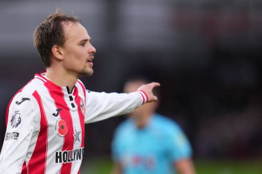 Brentford 'dan Mikkel Damsgaard Premier League maçında Brentford Newcastle United' a karşı Gtech Community Stadyumu, Londra, 9 Kasım 2025 