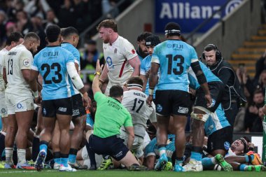 İngiltere 'den Jamie George, 8 Kasım 2025' te İngiltere 'nin Allianz Stadyumu' nda Fiji 'ye karşı oynadığı Quilter Nations Serisi 2025 maçına gidiyor.