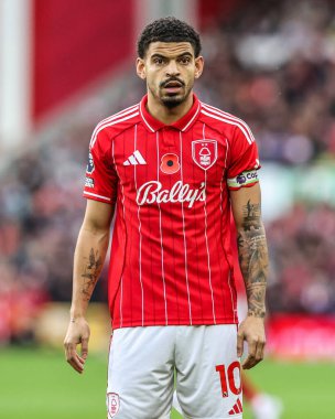 Nottingham Ormanı 'ndan Morgan Gibbs-White Premier League maçı sırasında Nottingham Forest, Leeds United' a karşı 9 Kasım 2025 'te Nottingham, İngiltere' de City Ground 'da. 