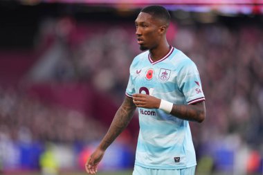 Burnley 'den Jaidon Anthony Premier Lig maçı sırasında West Ham United, Burnley' e karşı Londra Stadyumu, Londra, İngiltere, 8 Kasım 2025 